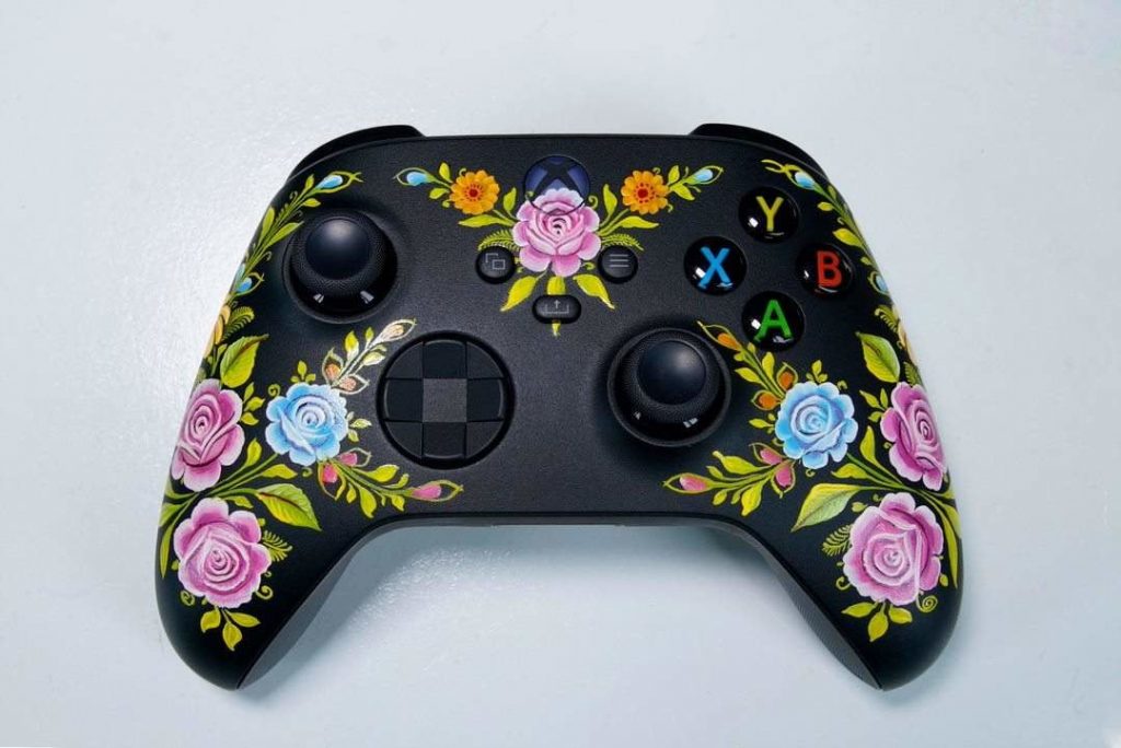 Xbox presents its controls with original art from Mexico