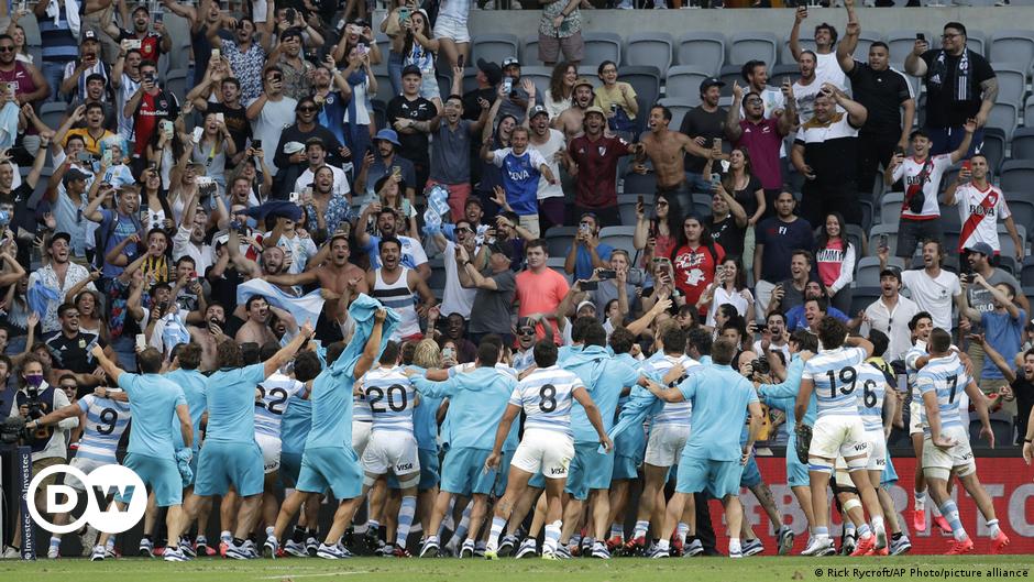 Argentina makes history by beating New Zealand in rugby Argentina |  DW