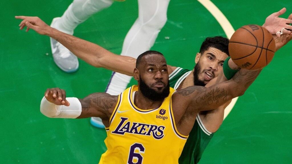 Celtics 130-108 Lakers: Not even LeBron's return saves the Lakers from defeat in the NBA Classics