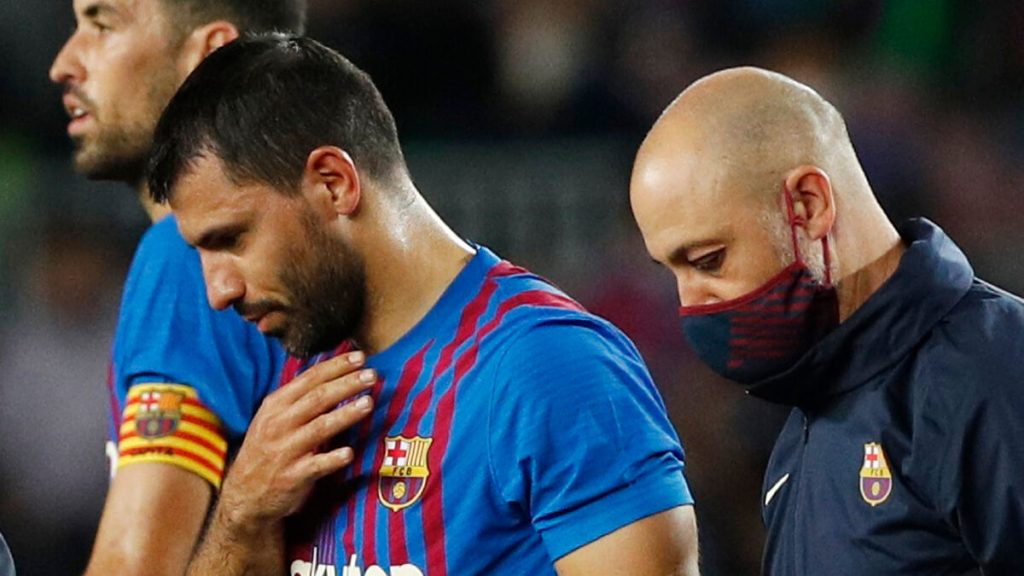 Kun Agüero will leave after at least three months of chest discomfort