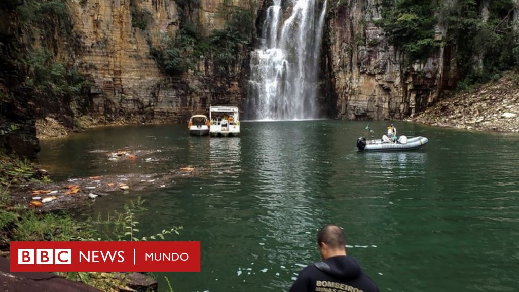At least 10 people died in a shocking collapse of a canyon on boats with tourists in Brazil