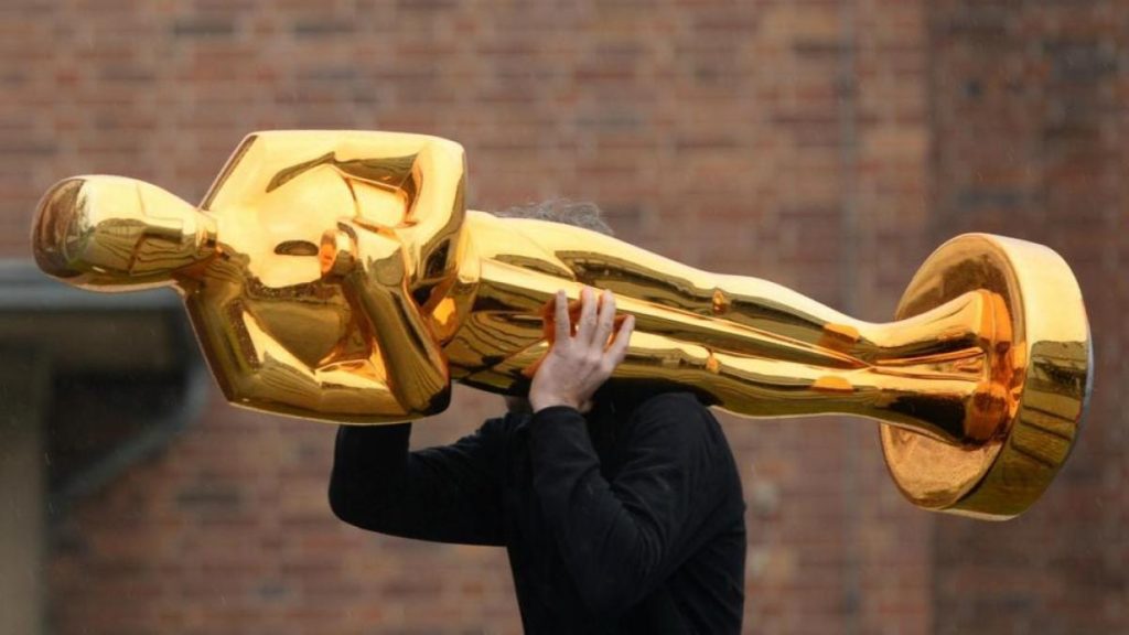 The Oscars will have a presenter again