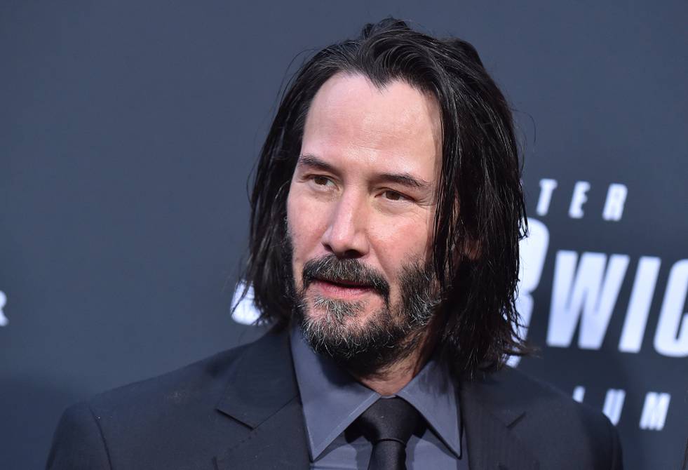 Keanu Reeves invited his all expenses paid friends to attend the premiere of The Matrix Resurrections |  people |  entertainment