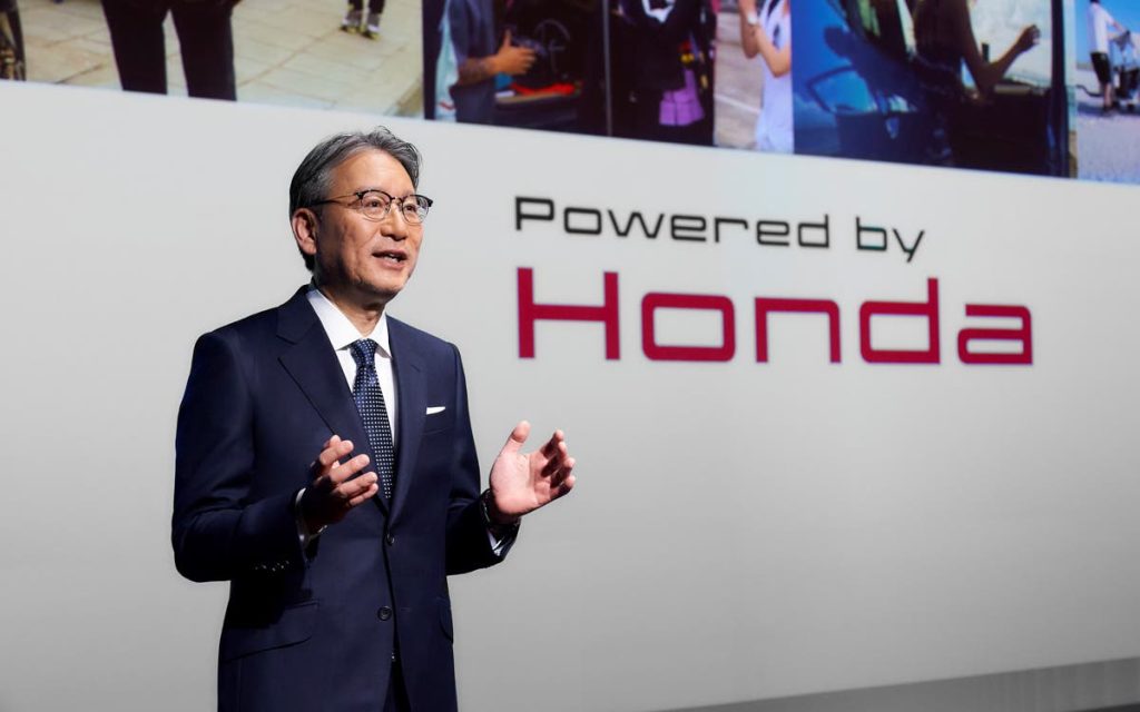 There's an attraction: Honda CEO doesn't see Toyota's hydrogen cars feasible