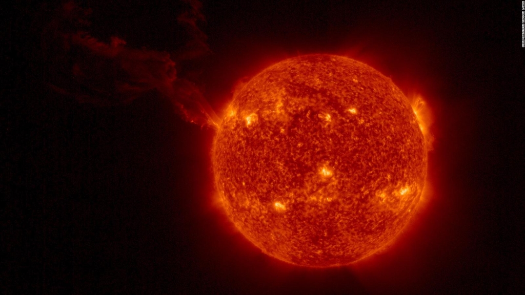 Capture a photo of the solar flare in amazing detail