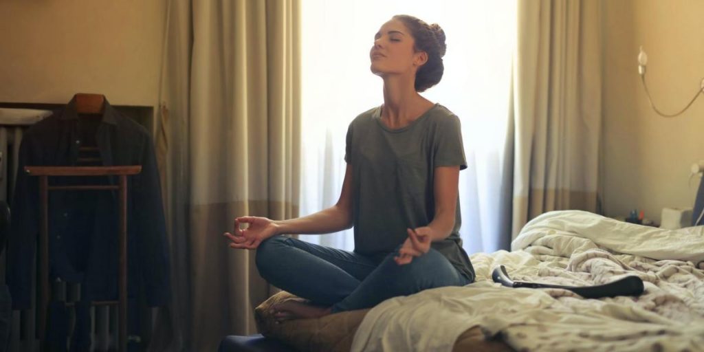 Learn how to meditate from scratch with these 8 key tips