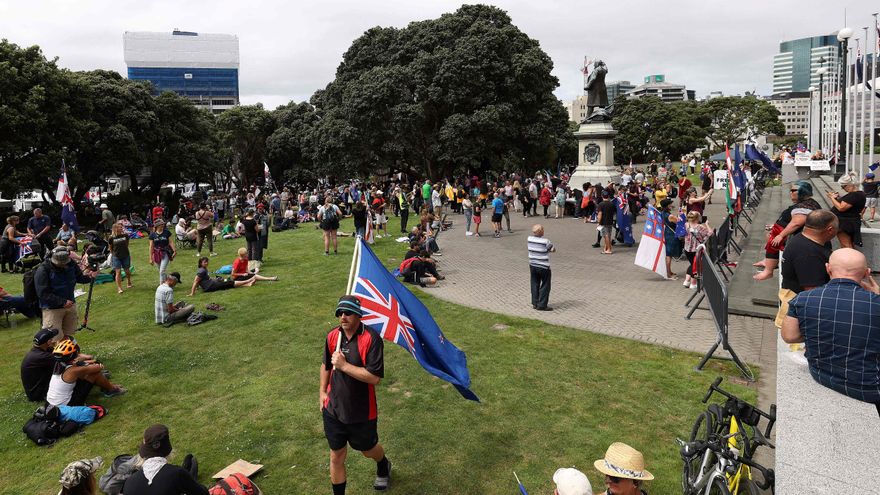Struggles in New Zealand against health measures by Govt