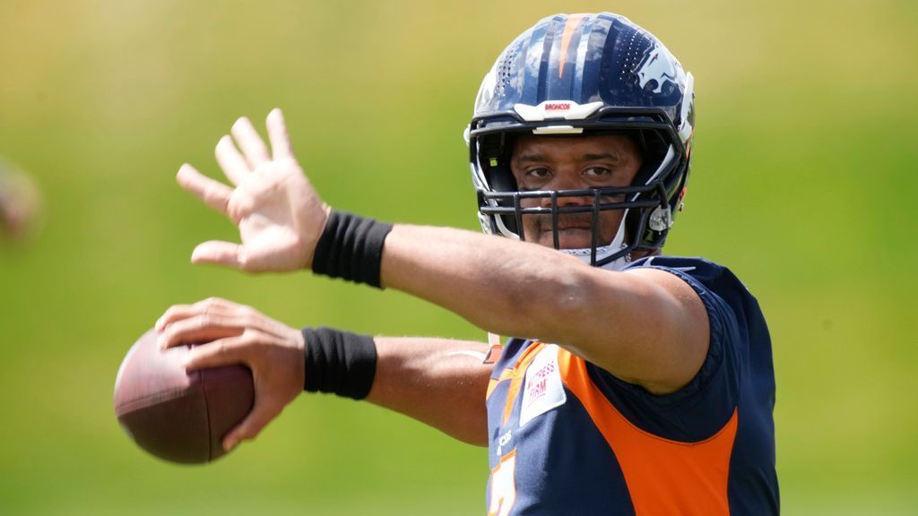 Russell Wilson says he was "honoured" after first training with the Denver Broncos