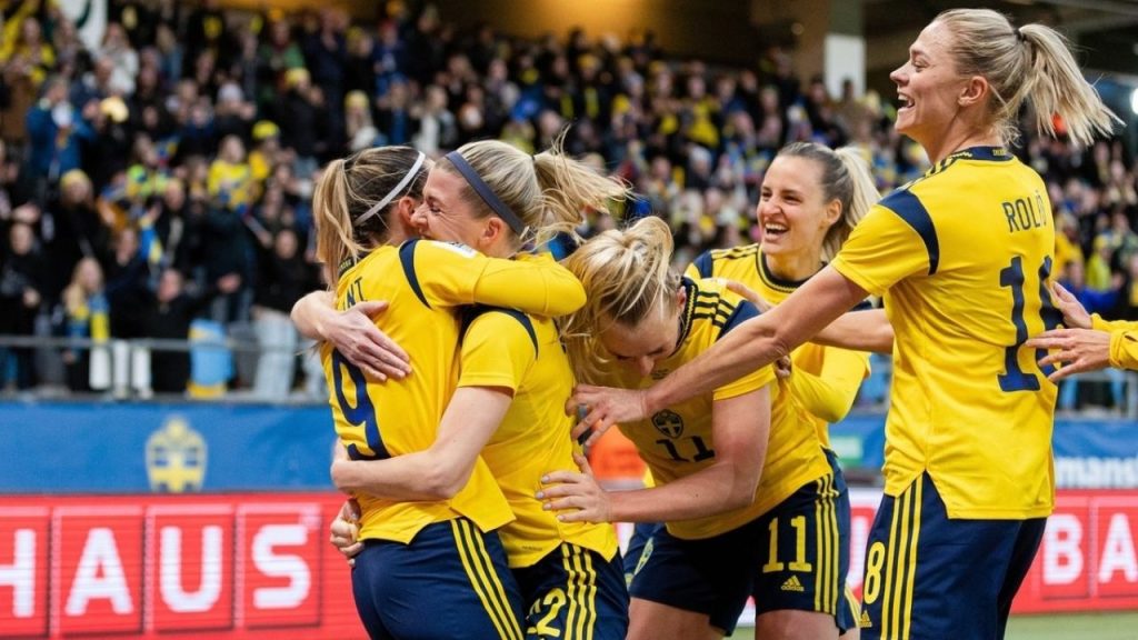 Women's World Cup: Spain / Sweden and France join Australia / New Zealand in the 2023 qualifying round.
