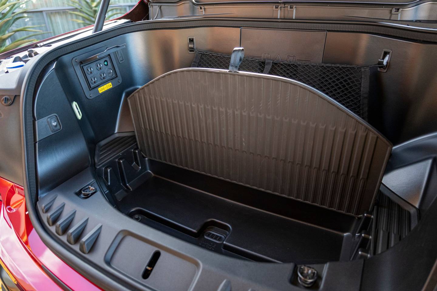 The trunk contains four 120-volt power outlets.  Photographer: David Paul Morris / Bloombergdfd