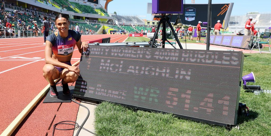 Sydney McLaughlin breaks world record in 400m hurdles