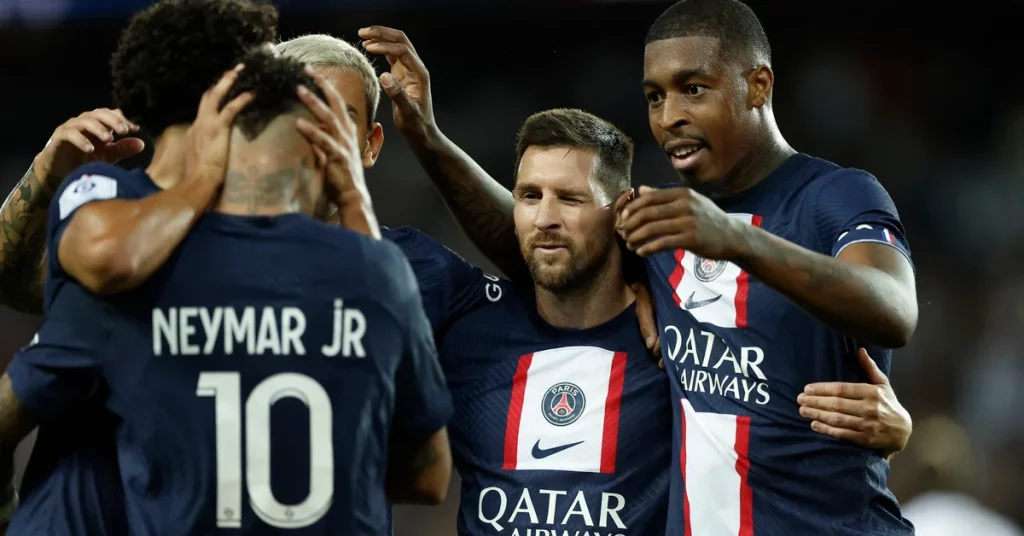 Paris Saint-Germain, led by Lionel Messi, will seek to beat Monaco, which puts them in the single center position: time, television and squad