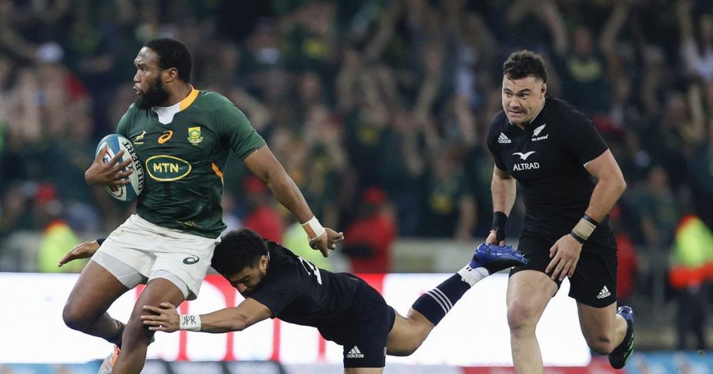 South Africa beat New Zealand in the championship opener