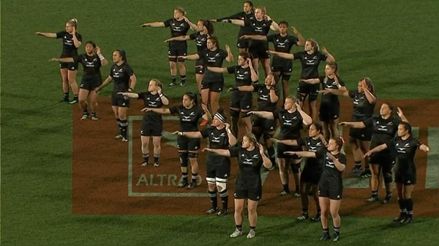 The New Zealand women's rugby team perform pre-match rituals