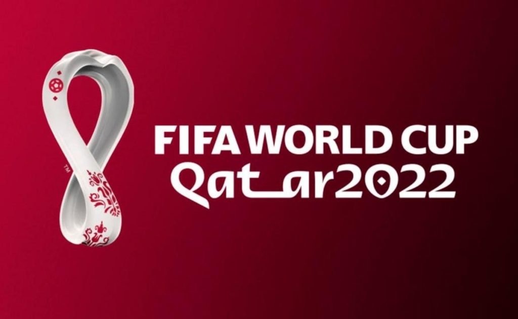 What is the deadline for submitting the list of players in the 2022 World Cup in Qatar?