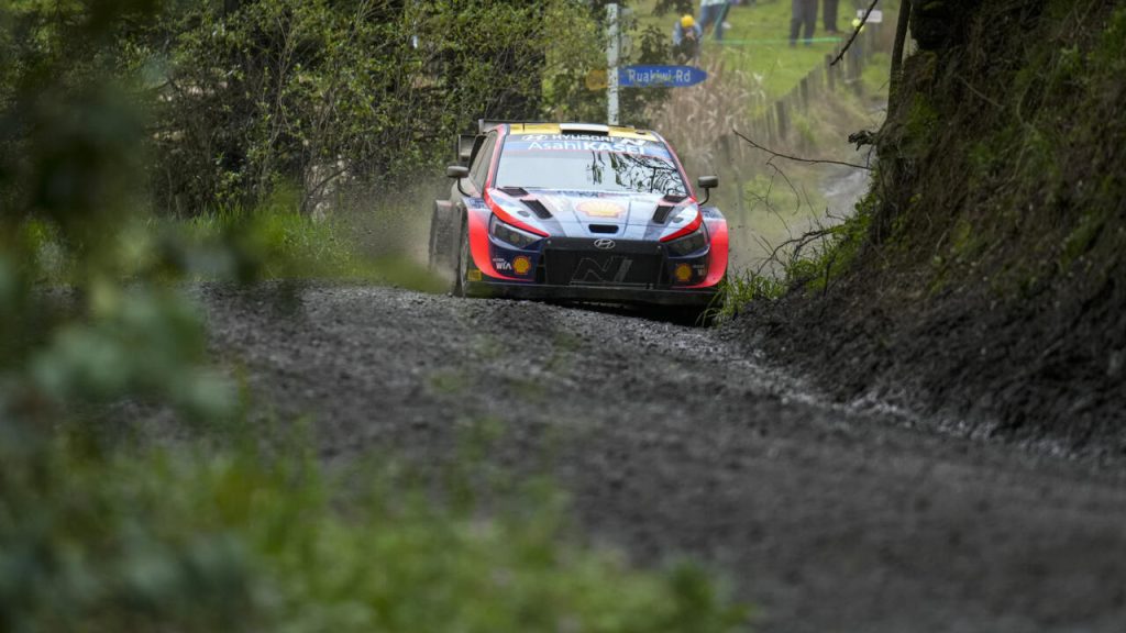 After the second day of Rally New Zealand, Tannock continues to lead after Rowanbere fourth