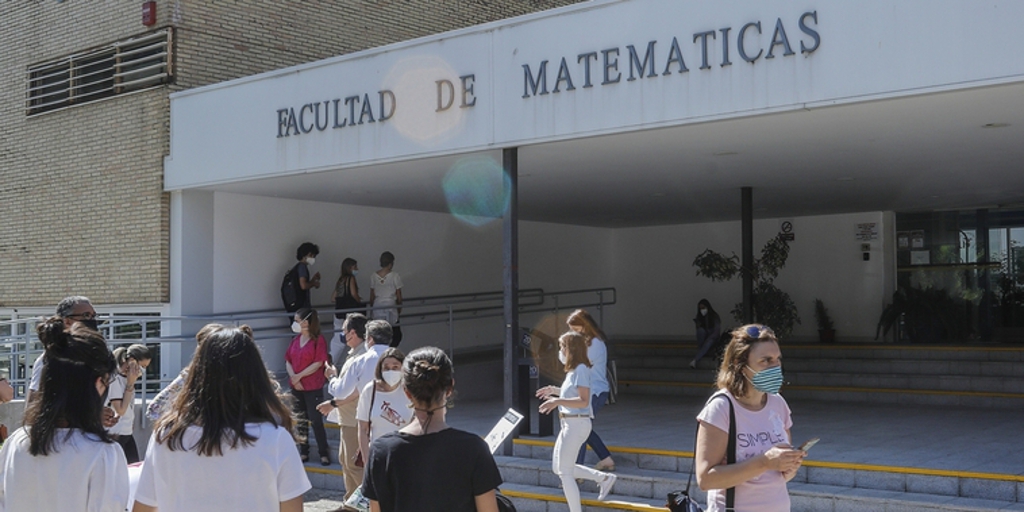 Girls fall behind in math because of discrimination