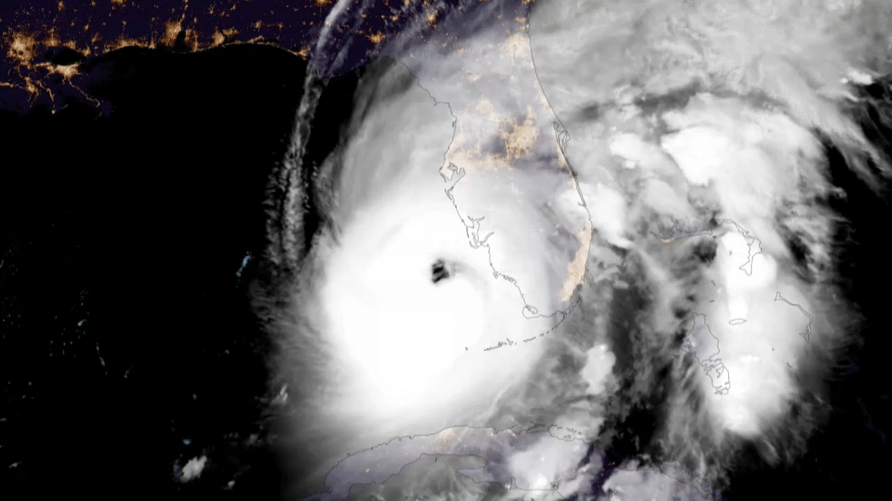 Hurricane Ian enters Florida.