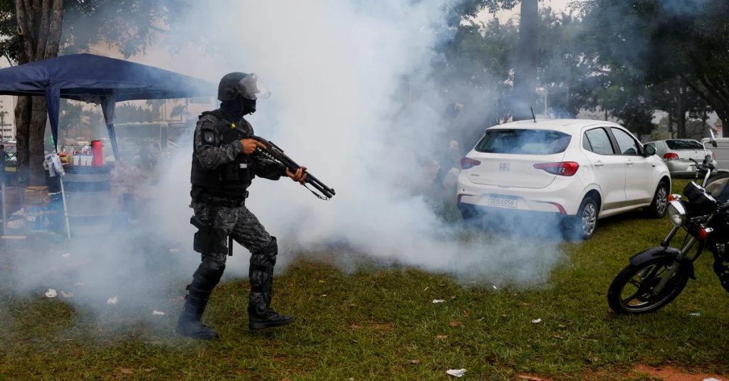 New unrest in Brazil: Police try to liberate more than 150 roads blocked by Bolsonario