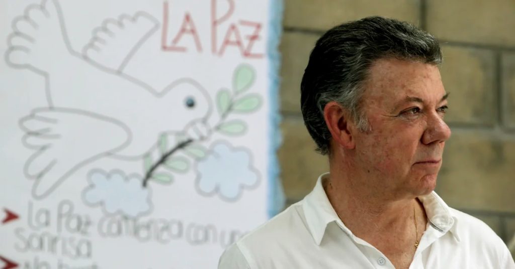 Juan Manuel Santos warned that "this comprehensive peace will not cast a shadow over the implementation of the agreement with the FARC".