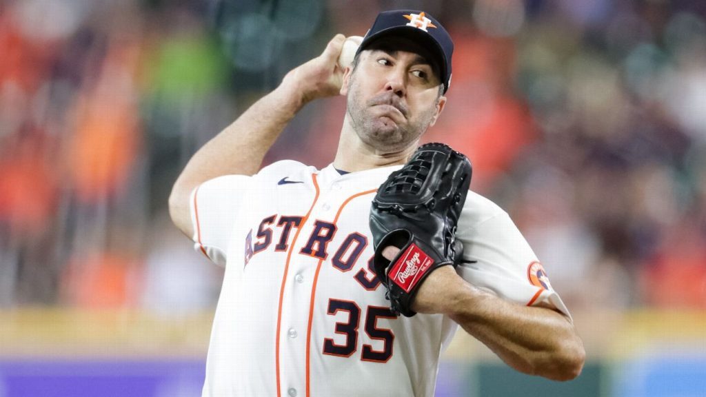 Justin Verlander rejects the option with the Astros and heads to free agency