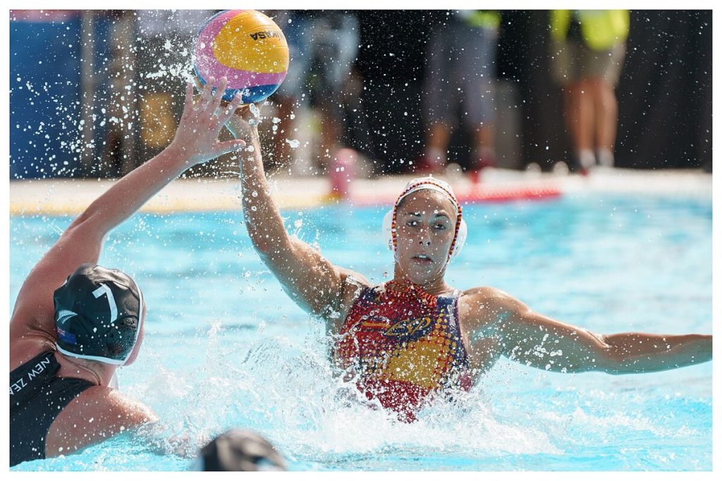 Spain beat New Zealand in their first match in the Women's World League Superfinal