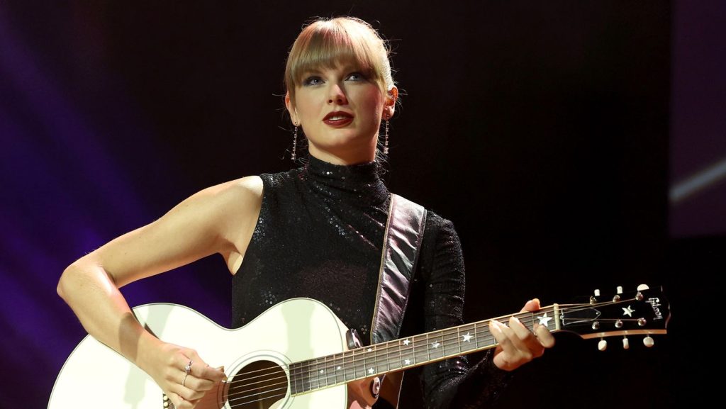 Ticketmaster apologizes to Taylor Swift and her fans for the ticket crisis