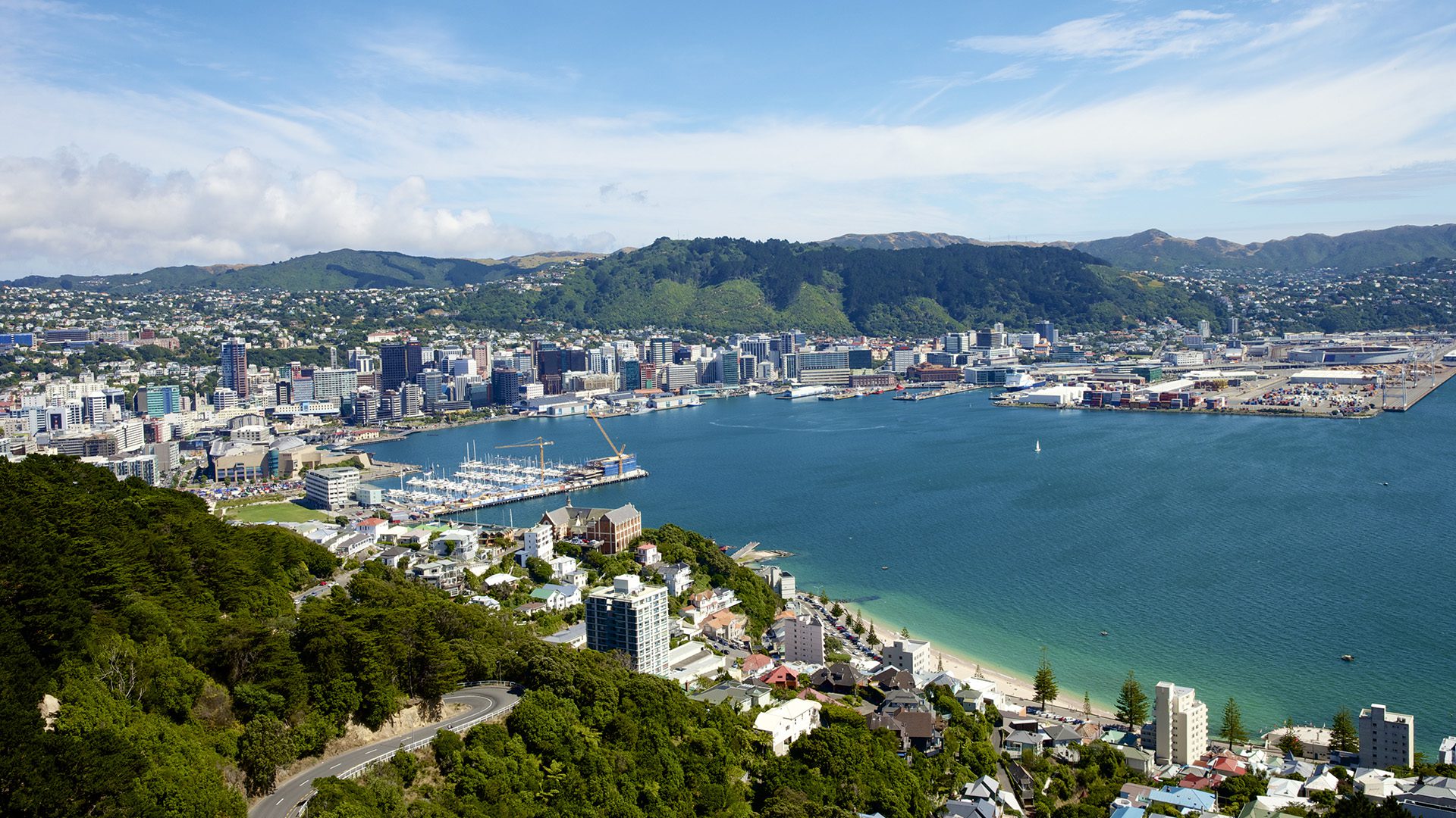 A postcard of Wellington, a city in New Zealand.  (hard)