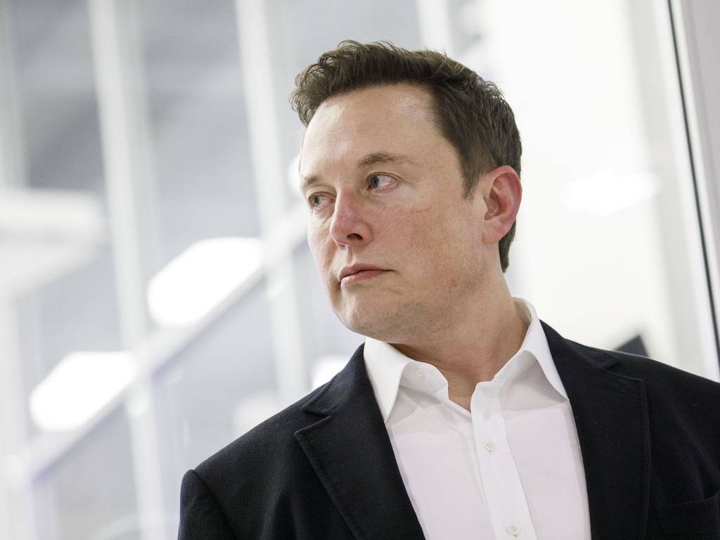 Tesla's troubles escalate as Elon Musk takes on Twitter